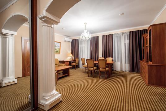 Codru Hotel Chisinau Room photo
